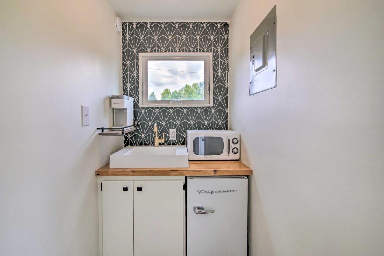 Chic Tiny Home Retreat About 2 Mi To Msu Campus! สตาร์ควิลล์ ภายนอก รูปภาพ